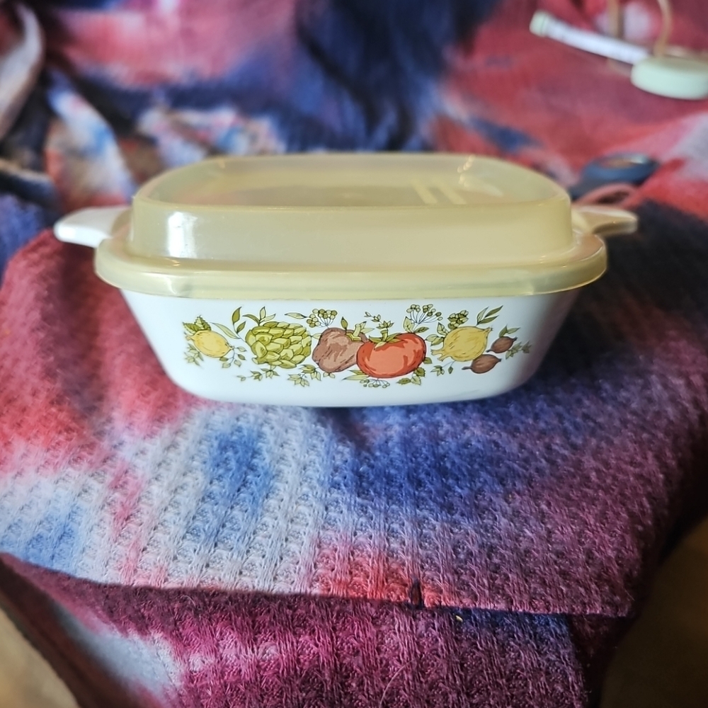 Vintage Corning Ware Petite Casserole Dish P-41-B, Spice of Life 1 3/4 cup w/lid